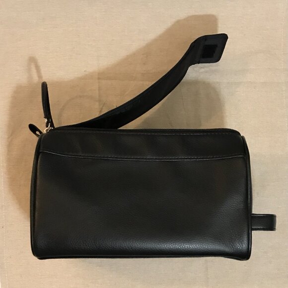 Guess Men's Black Leather Bag – Grooming/Shaving Travel Dopp Kit - Picture 6 of 9